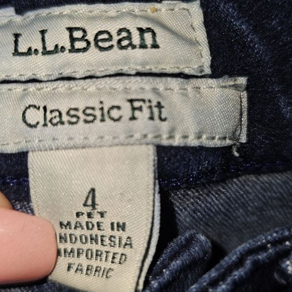 LL Bean Classic Fit High-Rise Jeans - Picture 7 of 7